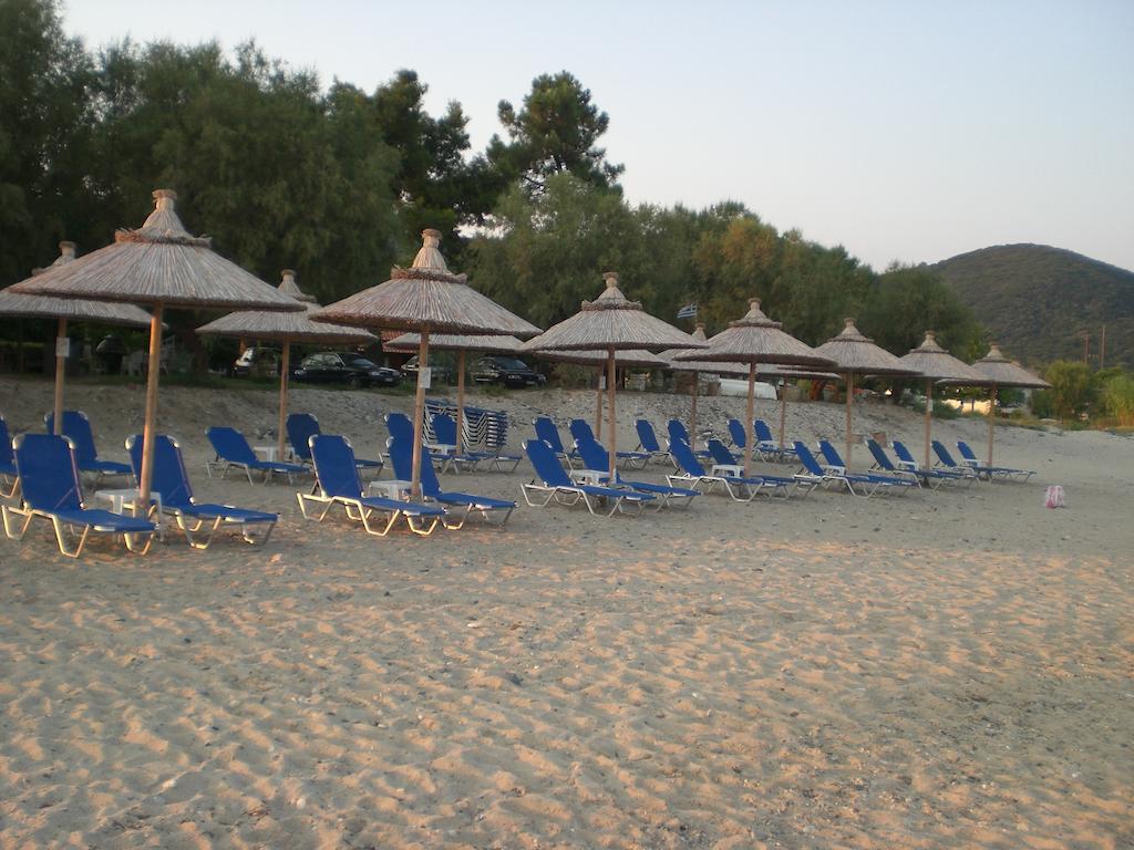 Eleni Rooms Develiki Ierissós Buitenkant foto